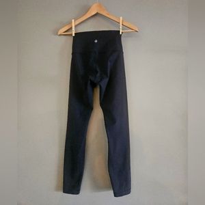 Lululemon,  WunderUnder , Size 2, 25" Length